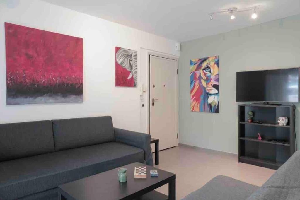テッサロニキ5 Min From Papageorgiou Free Indoor Parkingアパートメント エクステリア 写真